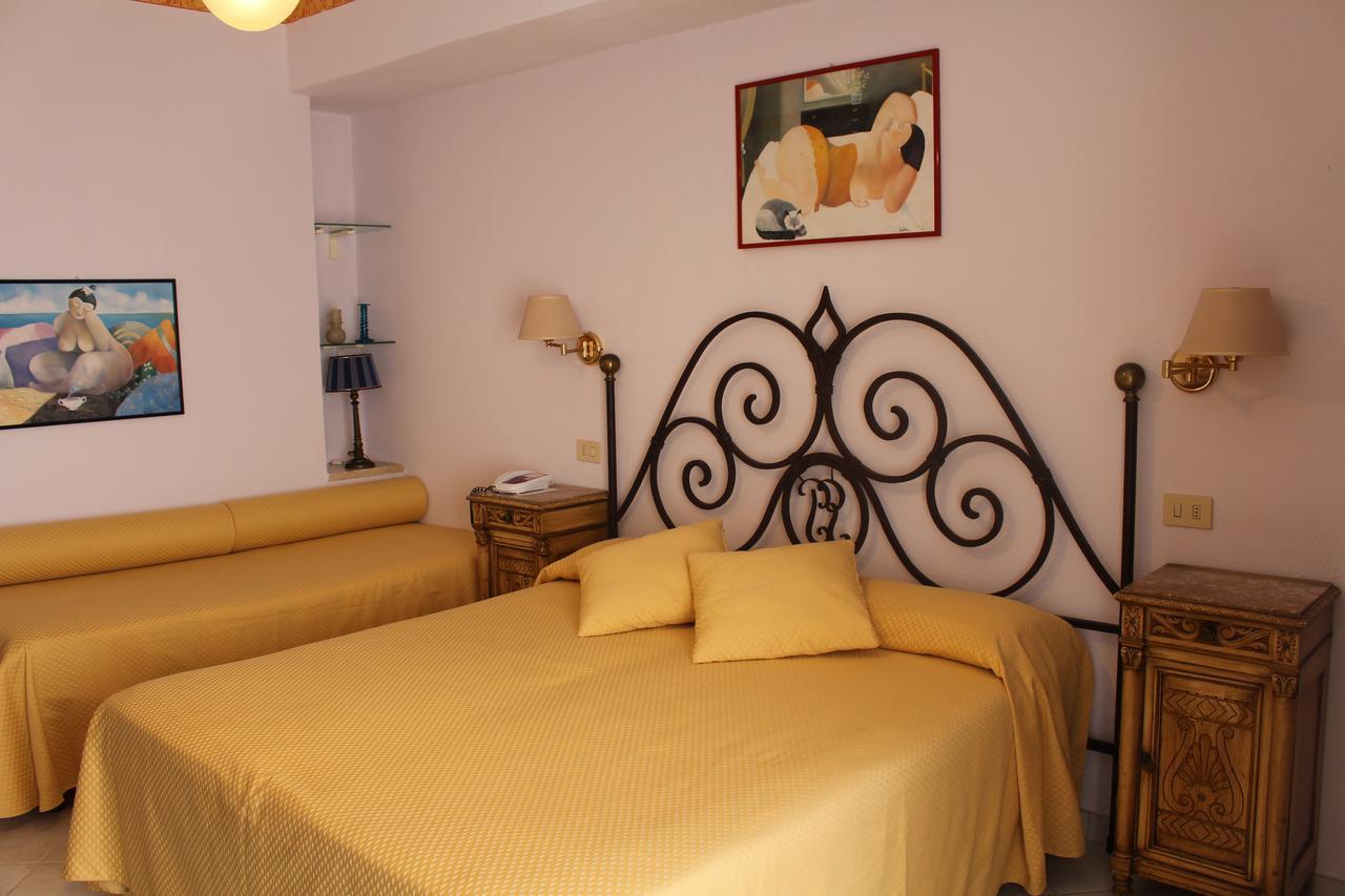 Hotel Villa Mora Giardini-Naxos Buitenkant foto