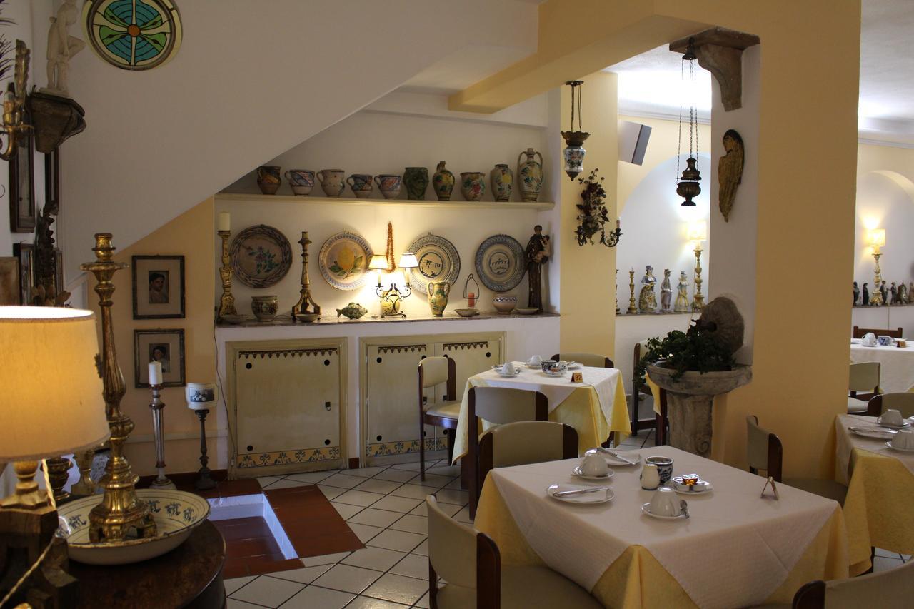 Hotel Villa Mora Giardini-Naxos Buitenkant foto