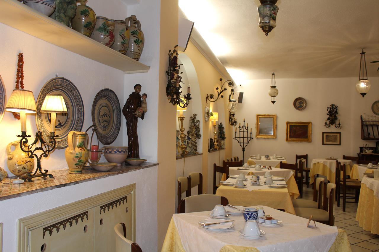 Hotel Villa Mora Giardini-Naxos Buitenkant foto