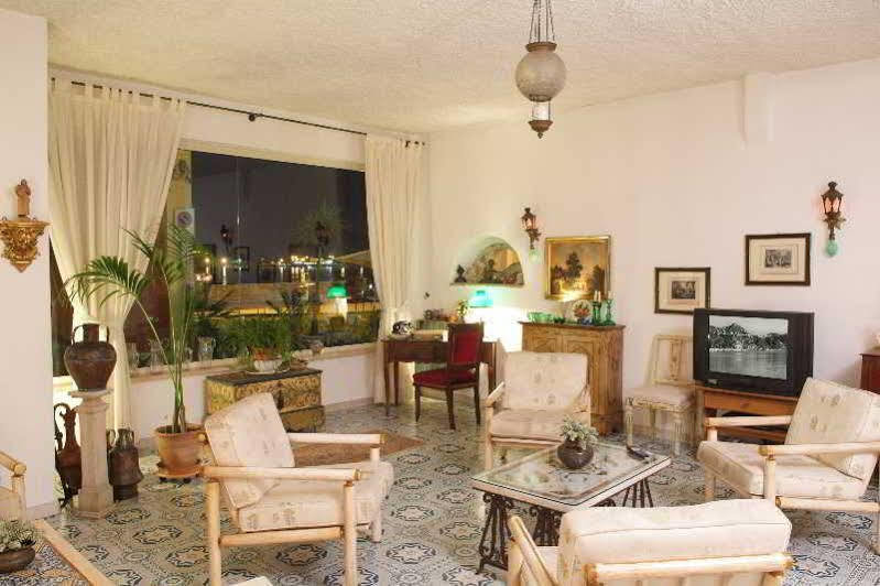 Hotel Villa Mora Giardini-Naxos Buitenkant foto