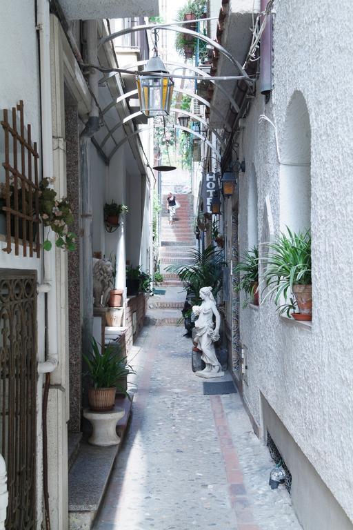 Hotel Villa Mora Giardini-Naxos Buitenkant foto